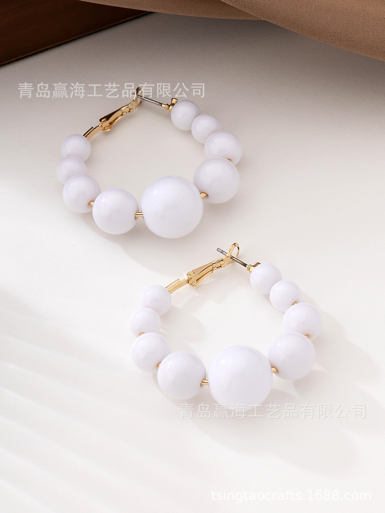 Wholesale Temperament, Metallic Feel, Fashionable and Versatile, with Round Bead Earrings