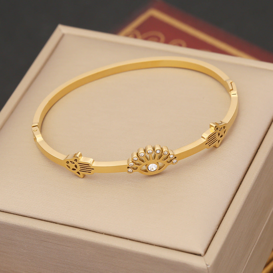 Wholesale of New Devil's Eye Retro Stainless Steel Bracelet