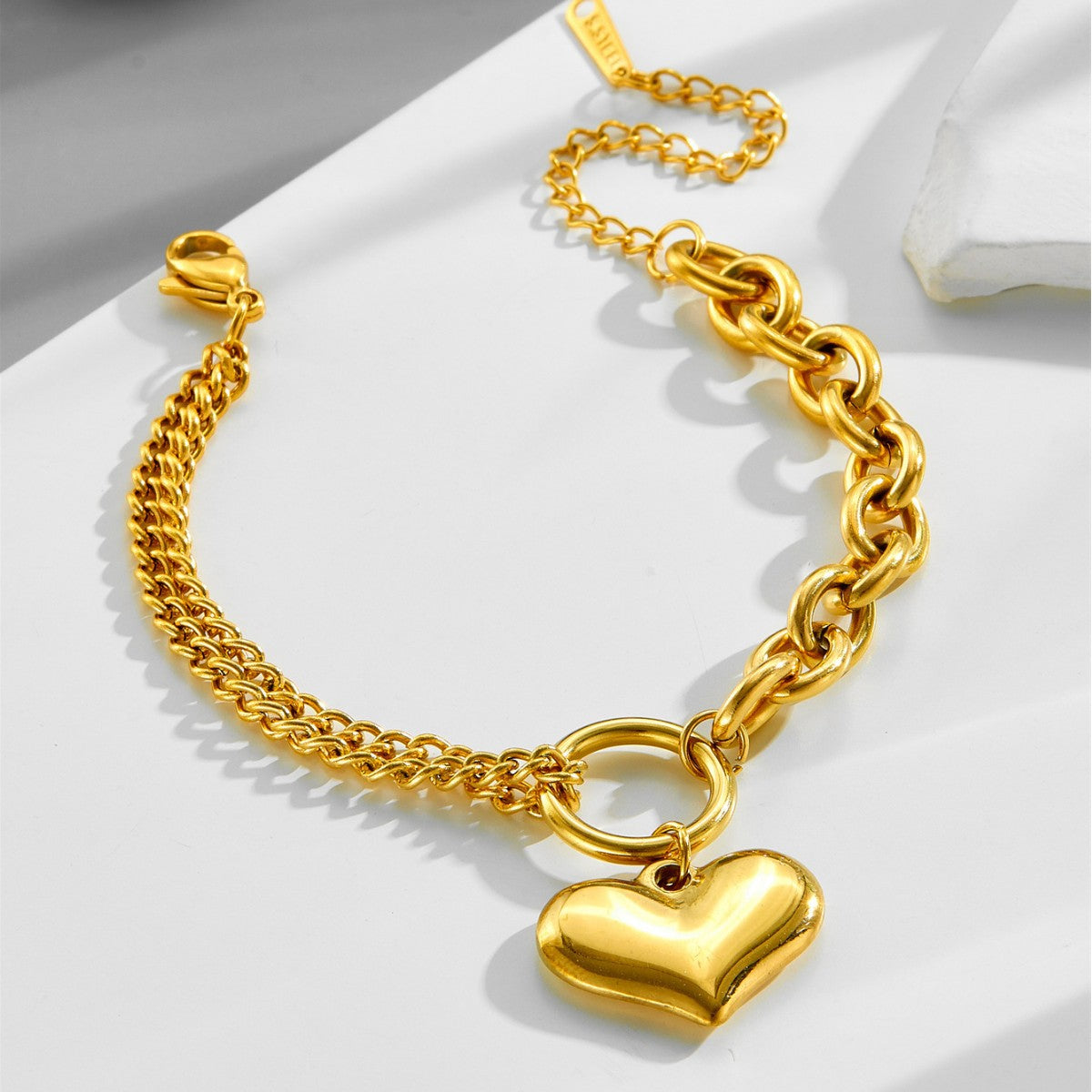 Wholesale 5pcs Retro Love Golden Titanium Steel Bracelet