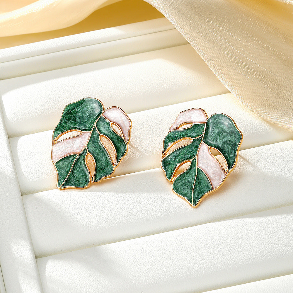 Wholesale Oil-Dropping Colorful Earrings Simple Fashion Earrings