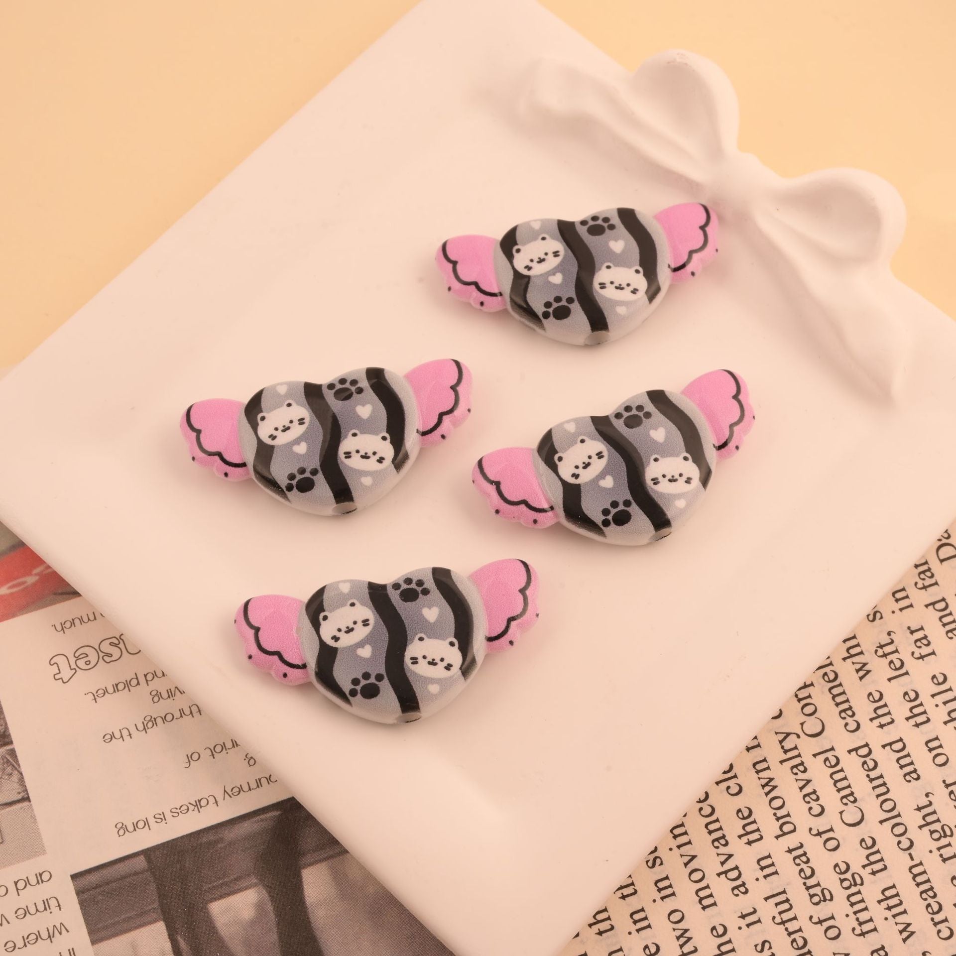 Wholesale 10pcs Acrylic Cartoon Heart Butterfly Beaded Black DIY Beadable Accessories OLY Exclusive