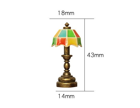 Wholesale Simulation Mini Retro Glass Desk Lamp Model Doll Accessories
