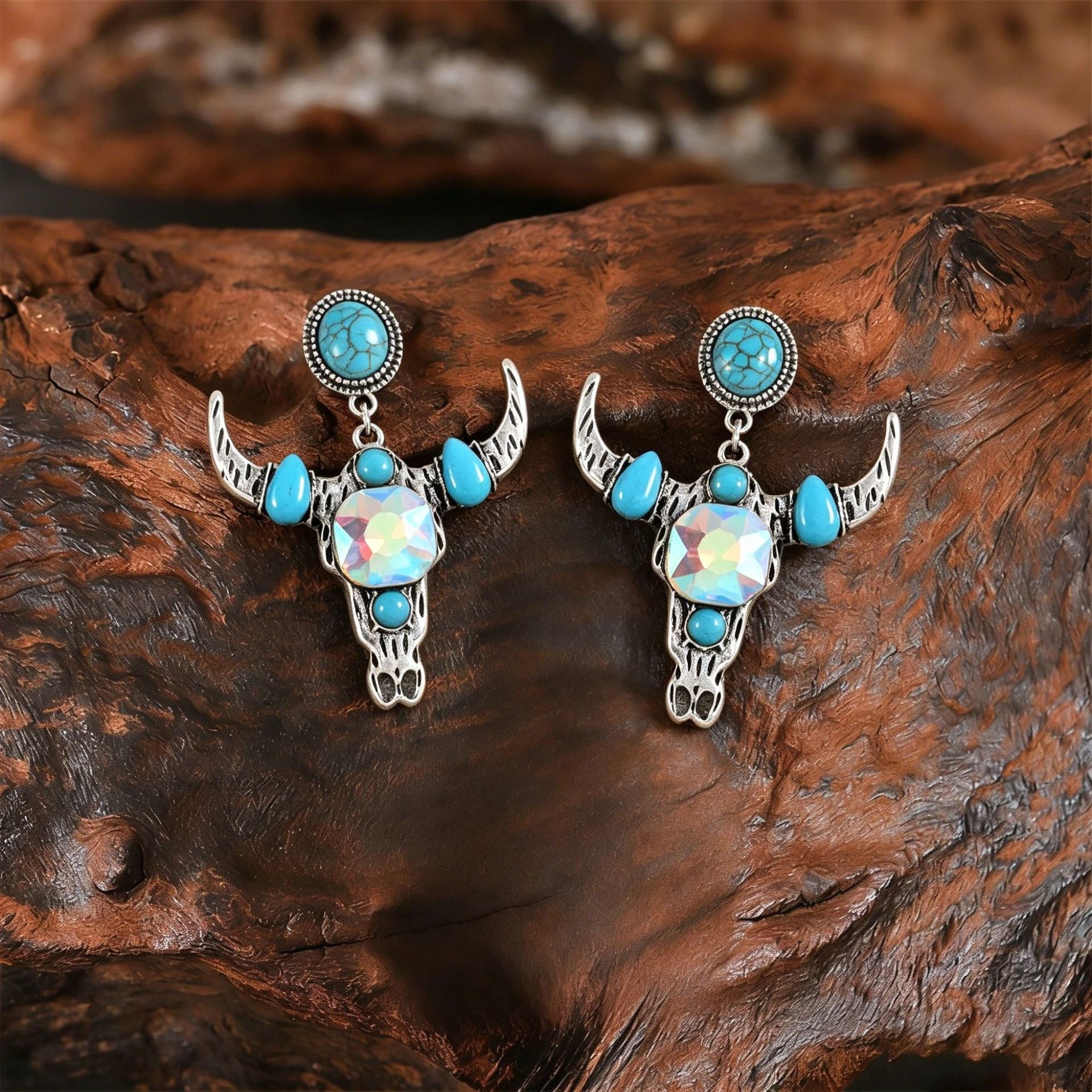 Wholesale Bohemian Ethnic Blue Cow Horn Earrings For Women Turquoise Inlay Stud Earrings Zinc Alloy Fashion Jewelry Accessory Party Gift