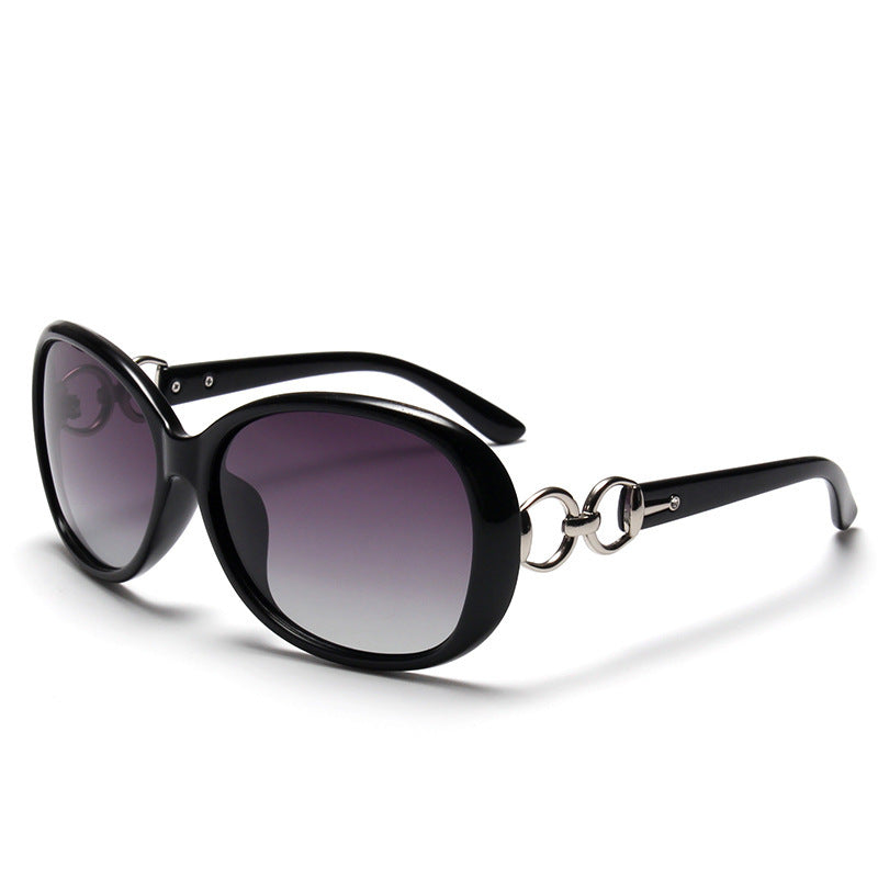 Wholesale Classic and stylish large frame sunglasses