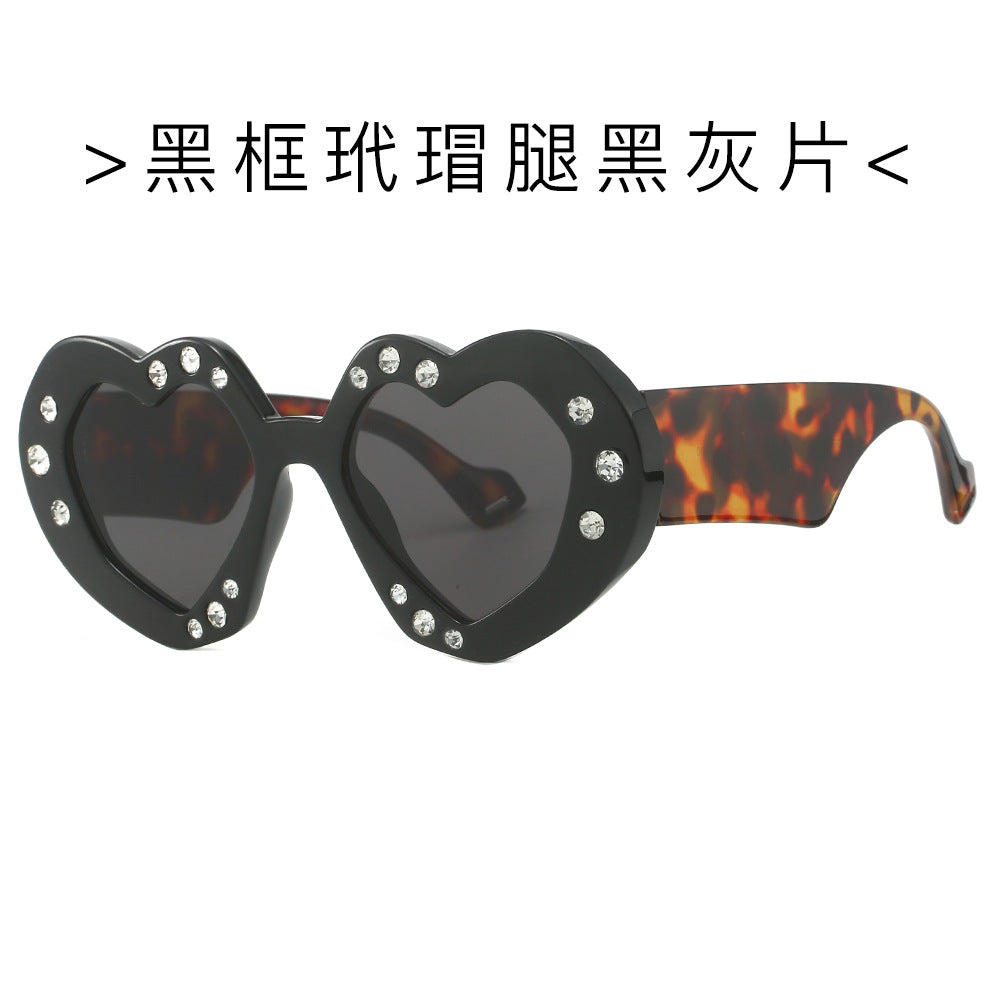 Wholesale Diamond Heart Leopard Print Sunglasses