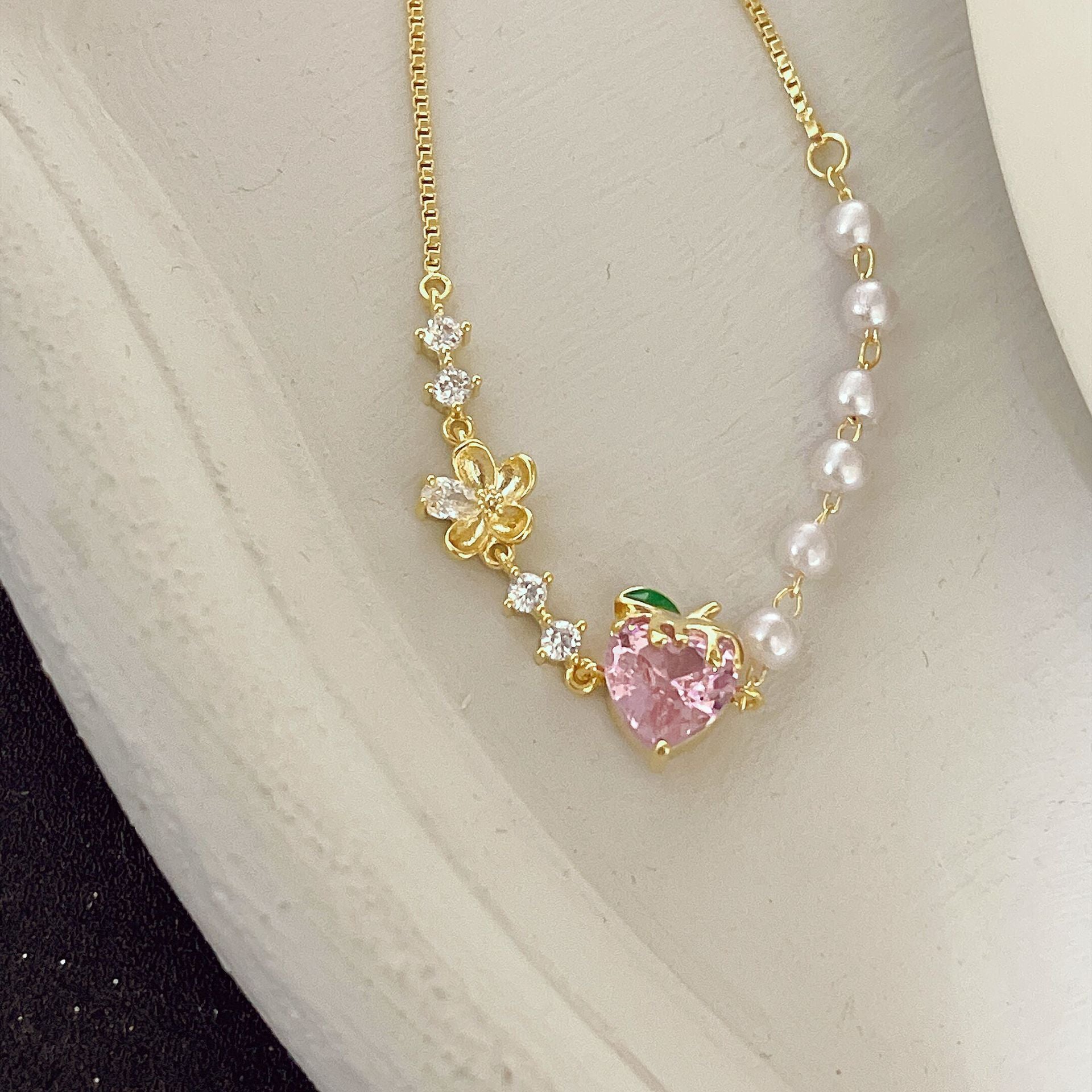 Wholesale Sweet Pink Strawberry Zircon Flower Pearl Metal Bracelet