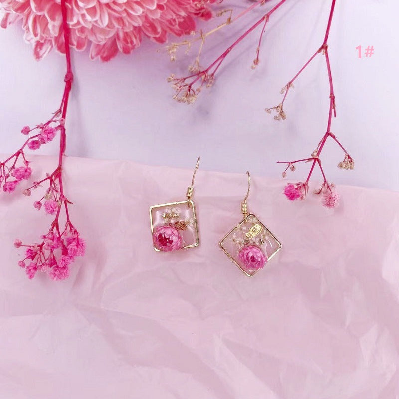 Wholesale Geometric Natural Dried Flowers Gold Leaf Earrings