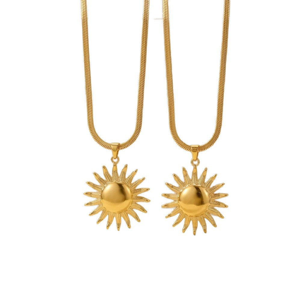 Wholesale  Sun Pendant Blade Stainless Steel Necklace Light Luxury Titanium Steel Necklaces