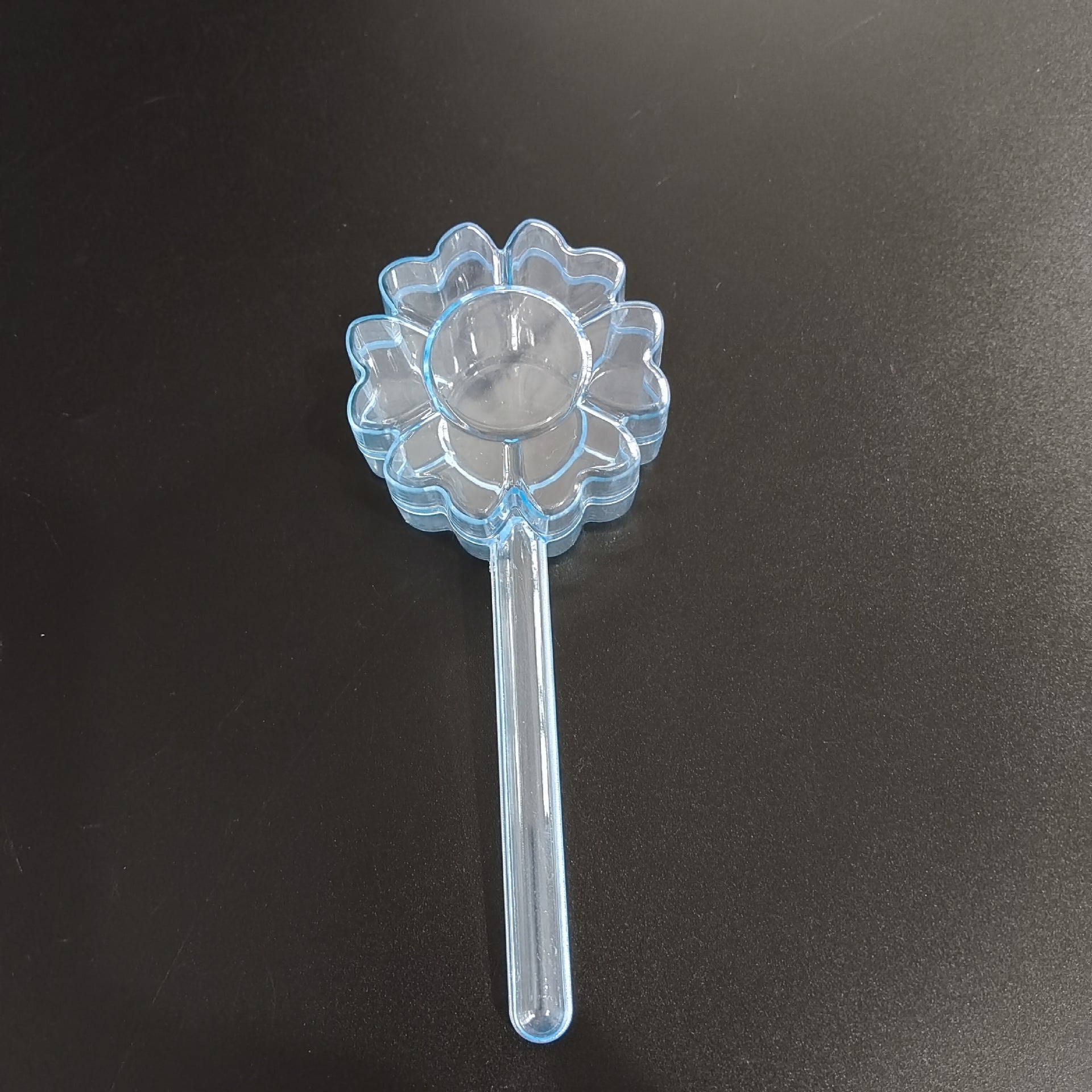 Wholesale 12pcs Christmas Candy Cartoon Shape Food Grade Plastic Packaging Storage Box