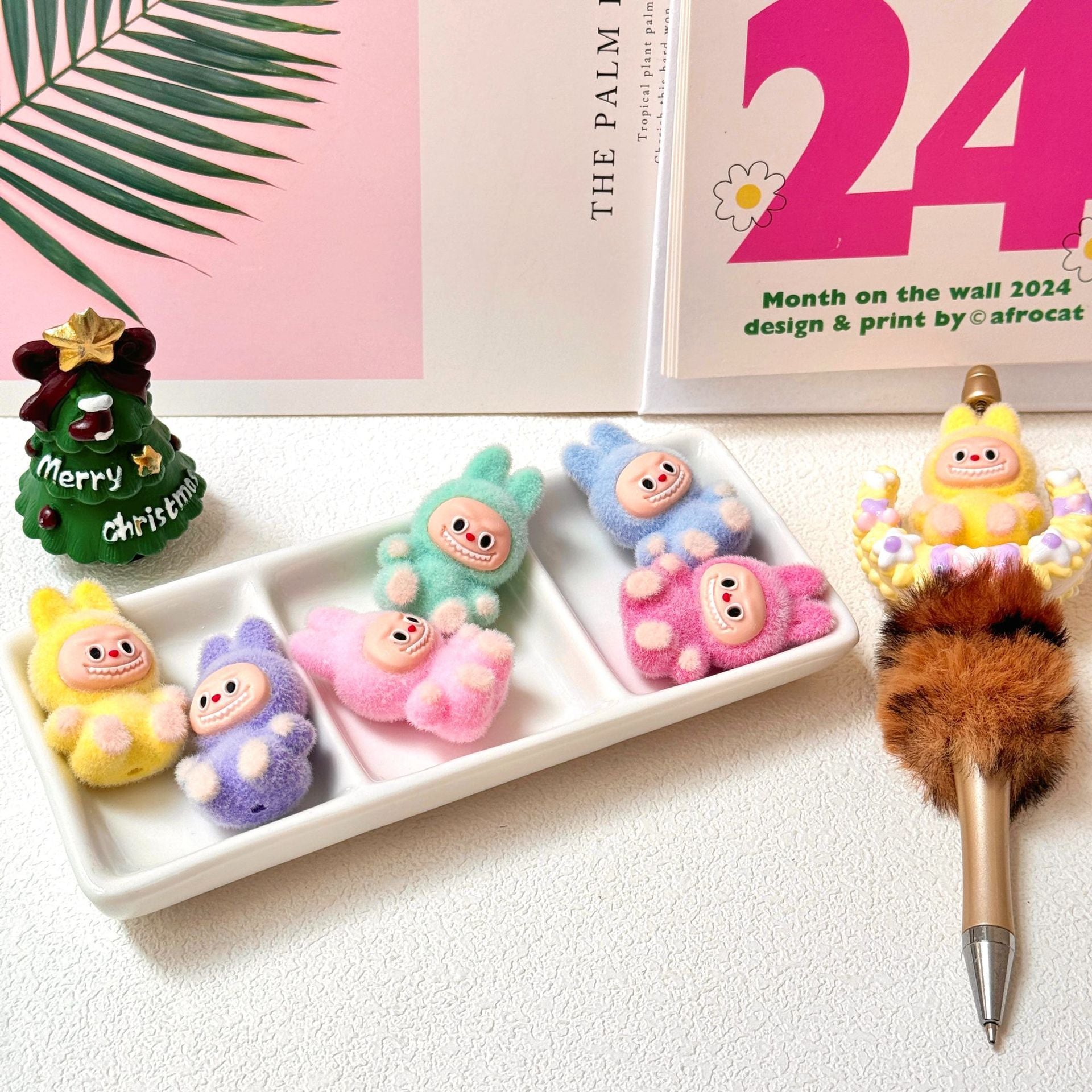 Wholesale 10pcs Cartoon flocking sitting beads OLY Exclusive