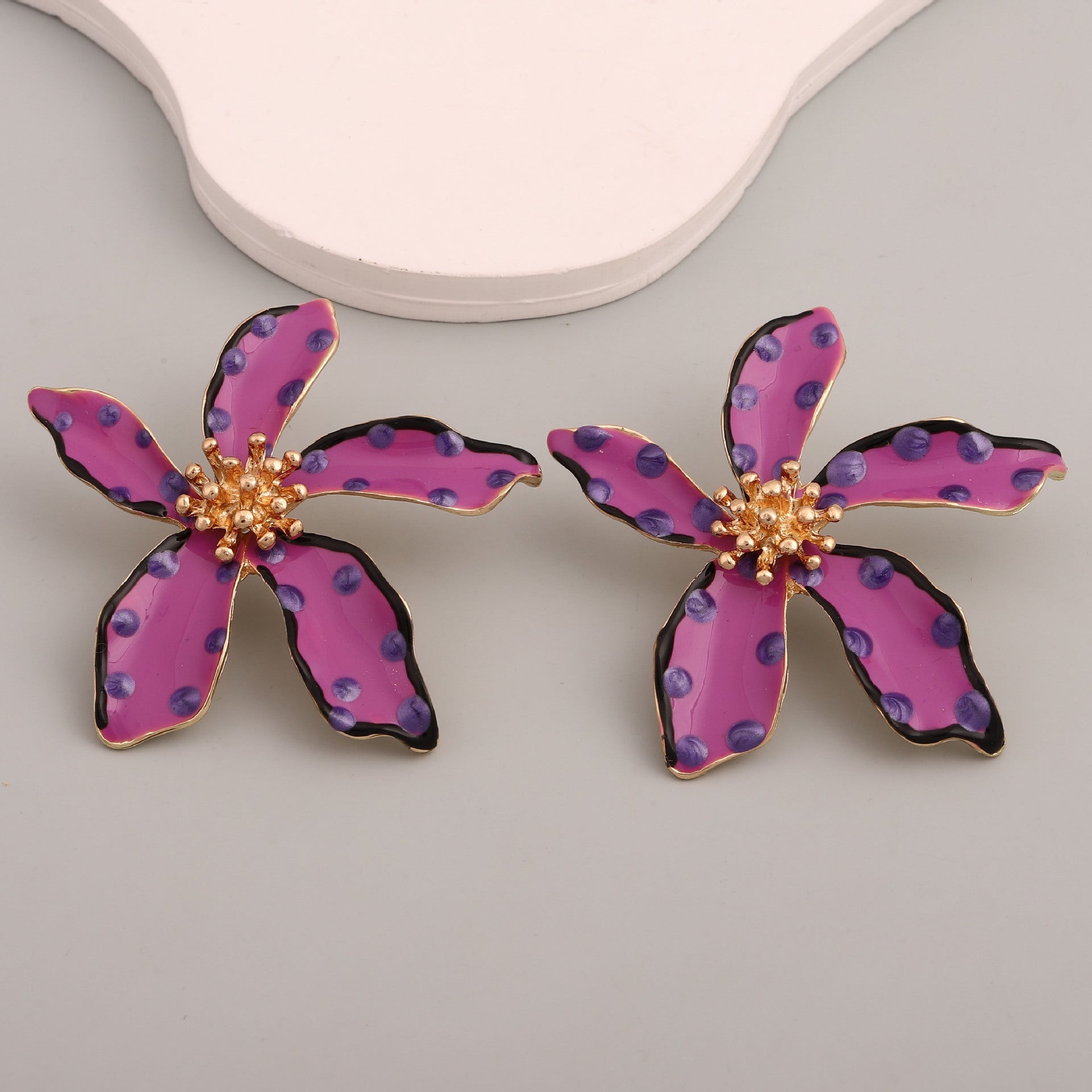 Wholesale Creative oil-drop flower earrings exaggerated polka dot alloy earrings