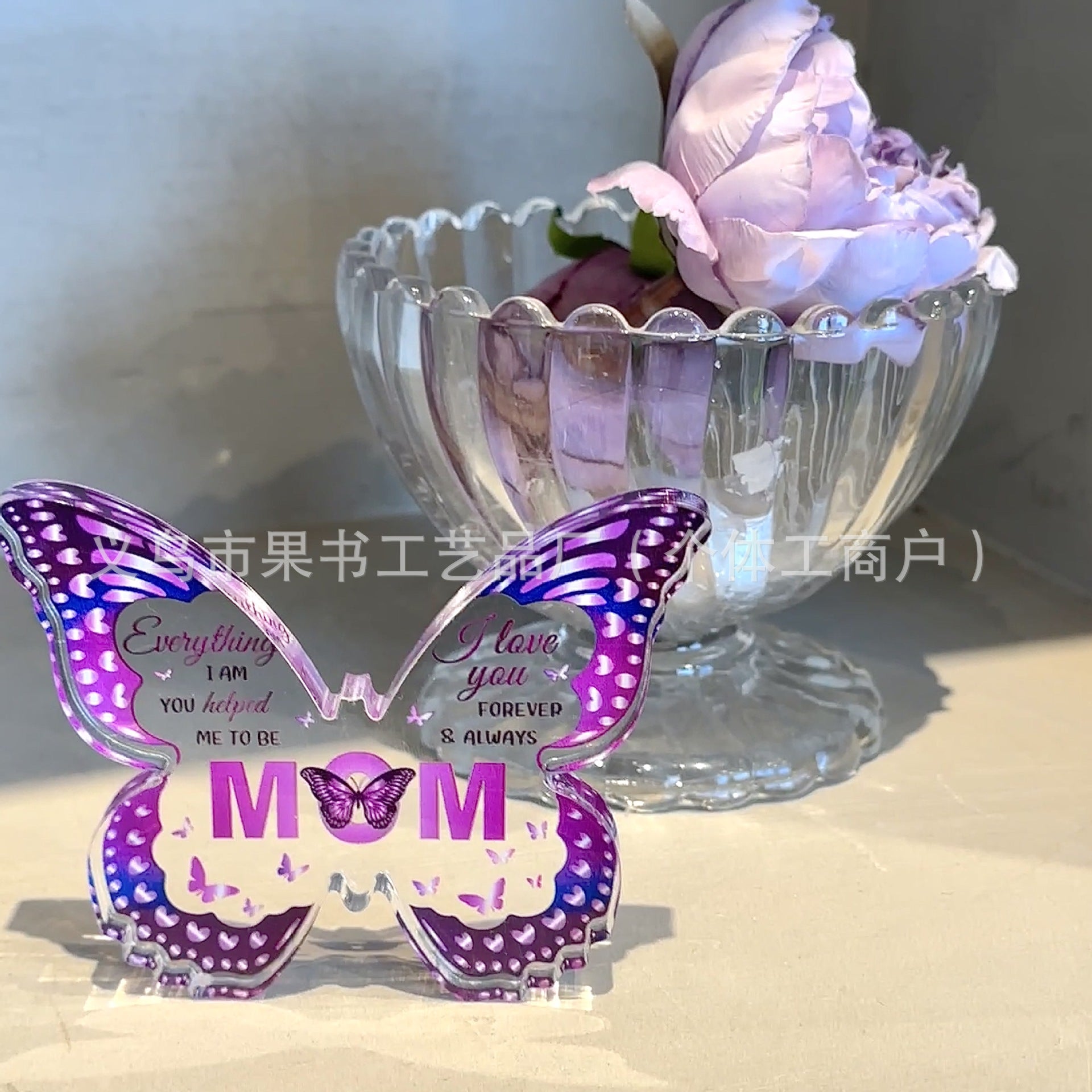 Wholesale Transparent Acrylic Butterfly Ornaments for Family Birthday Gifts Home Office Desktop Ornaments