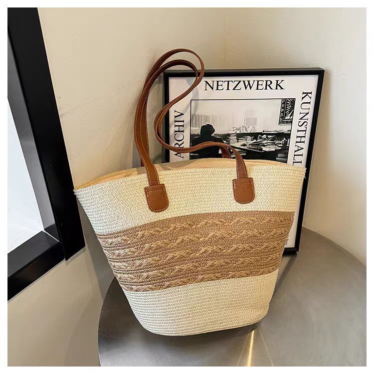 Wholesale Large Capacity Woven Shoulder Bag Rattan Straw Bag Tote Bag