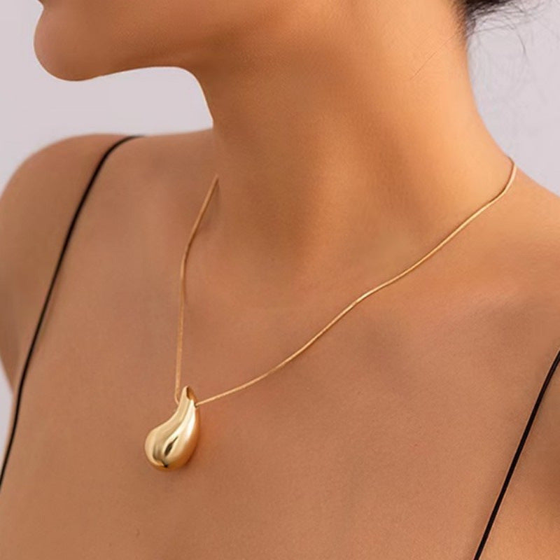 Wholesale Water drop necklace for women, simple and versatile, niche design, clavicle necklace