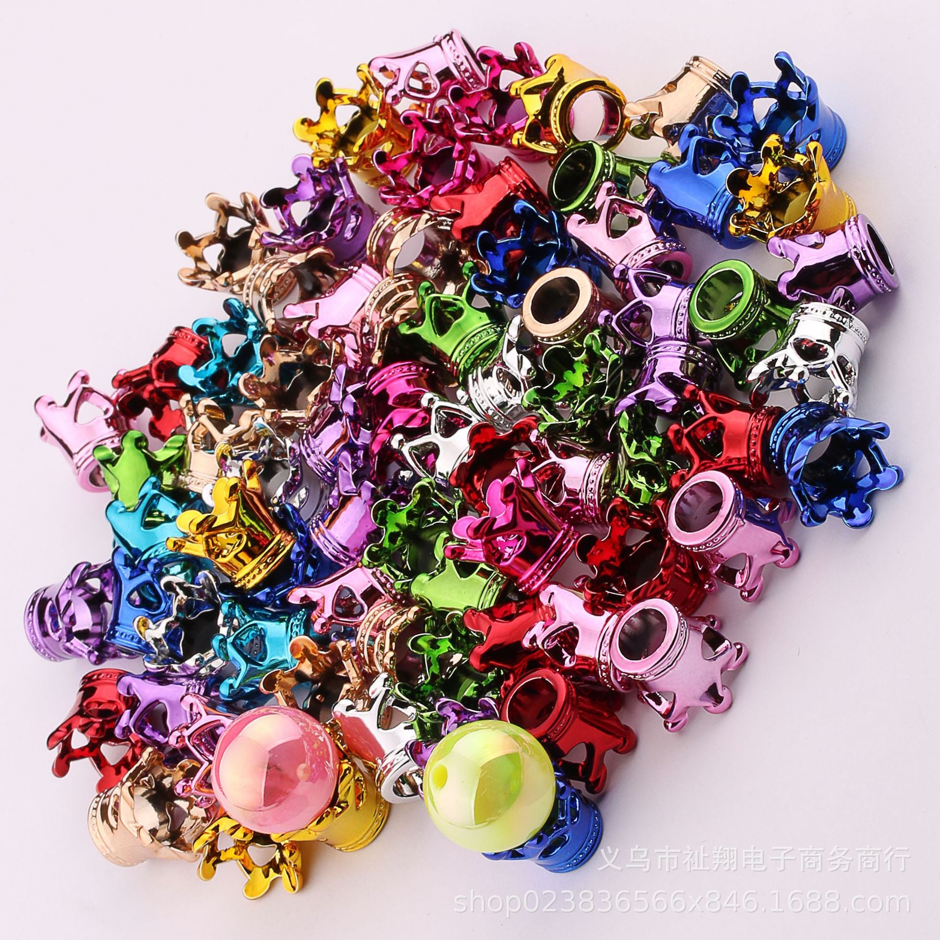 Wholesale 100pcs/pack Bright UV Plating Crown Love Straight Hole Beads