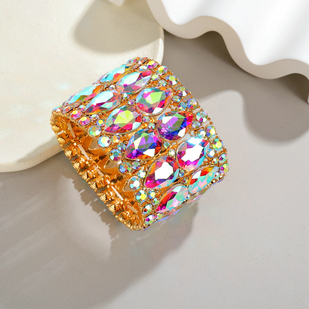 Wholesale European Stylish Rhinestone Elastic Bracelet Gold Alloy Jewelry Accessory For Boutique Resale