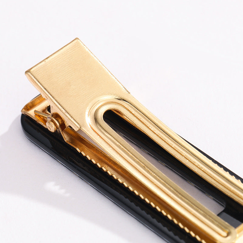 Wholesale Acrylic Black and White Checkered Geometric Duckbill Clip