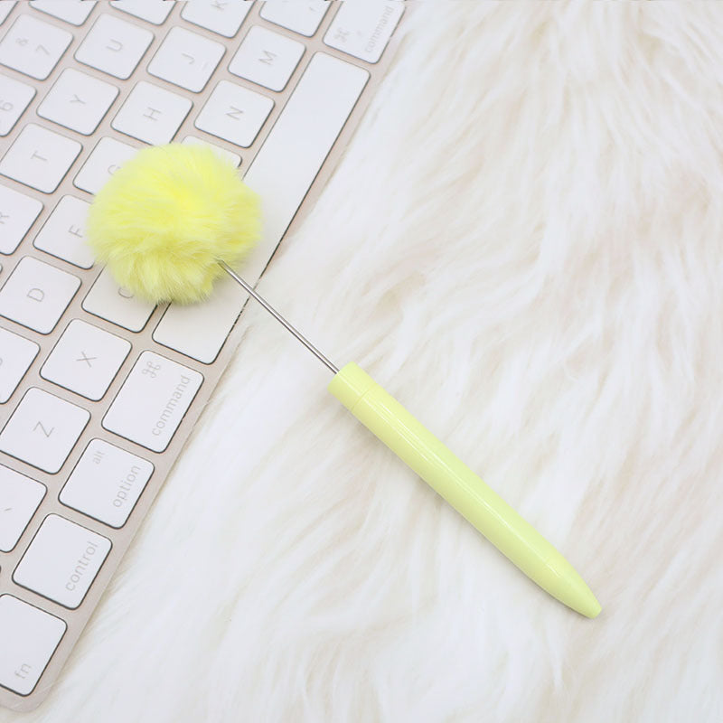 Wholesale New Style Fluffy Ball Beaded Pen Creative DIY Handmade Plastic Fluffy Ball Beaded Ballpoint Pen High Color Value Fluffy Pen Can be Wraped