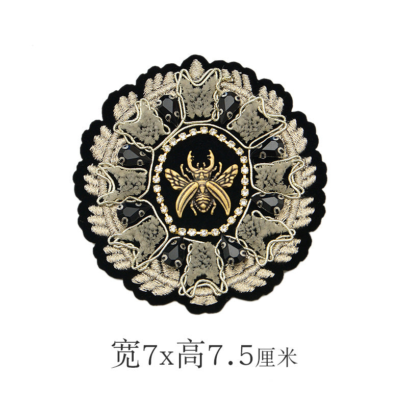 Wholesale Stylish Western College Embroidered Patches With Silver Bee And Lion Designs Acrylic Badges For Suits And School Uniforms