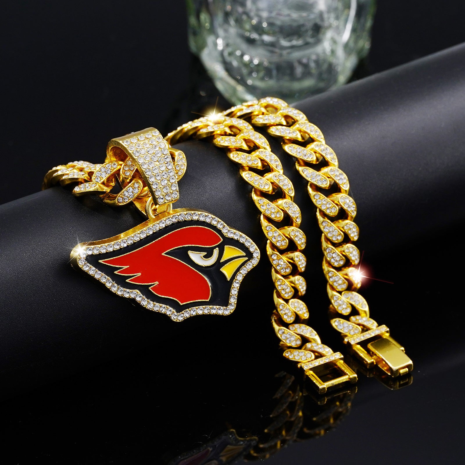 Wholesale Gold Tone Cuban Chain Necklace With Red Rhinestone Bird Pendant Zinc Alloy Punk Hip Hop Fashion Accessory For Party And Gift