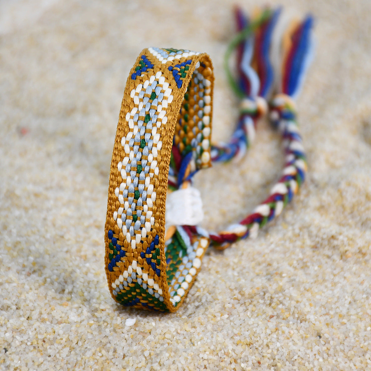 Wholesale Nepal ethnic style hand-woven hand rope color tassel Bohemian bracelet