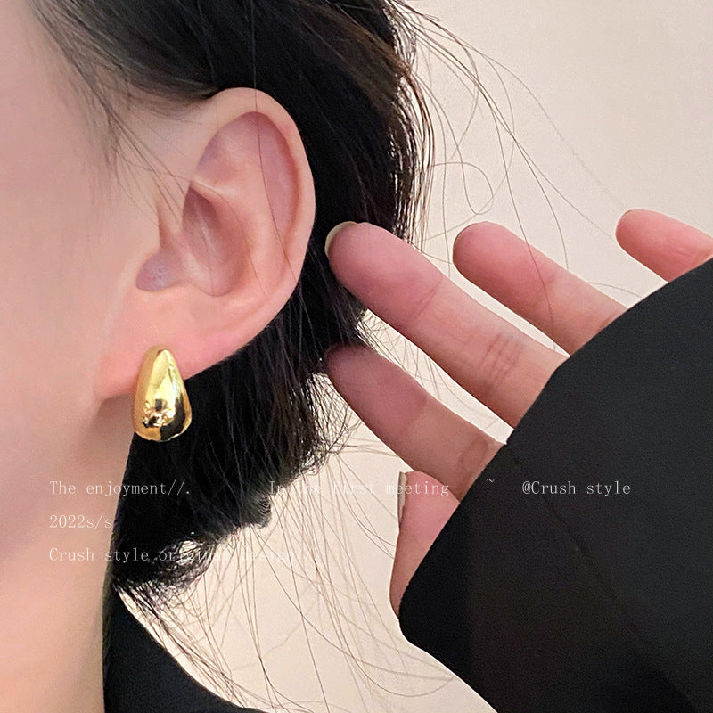 Wholesale Retro Metal Earrings Women's High-end Light Luxury Simple Gold Earrings