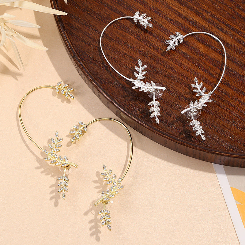 Wholesale Single Ear Leaf Diamond Alloy Ear Cuff