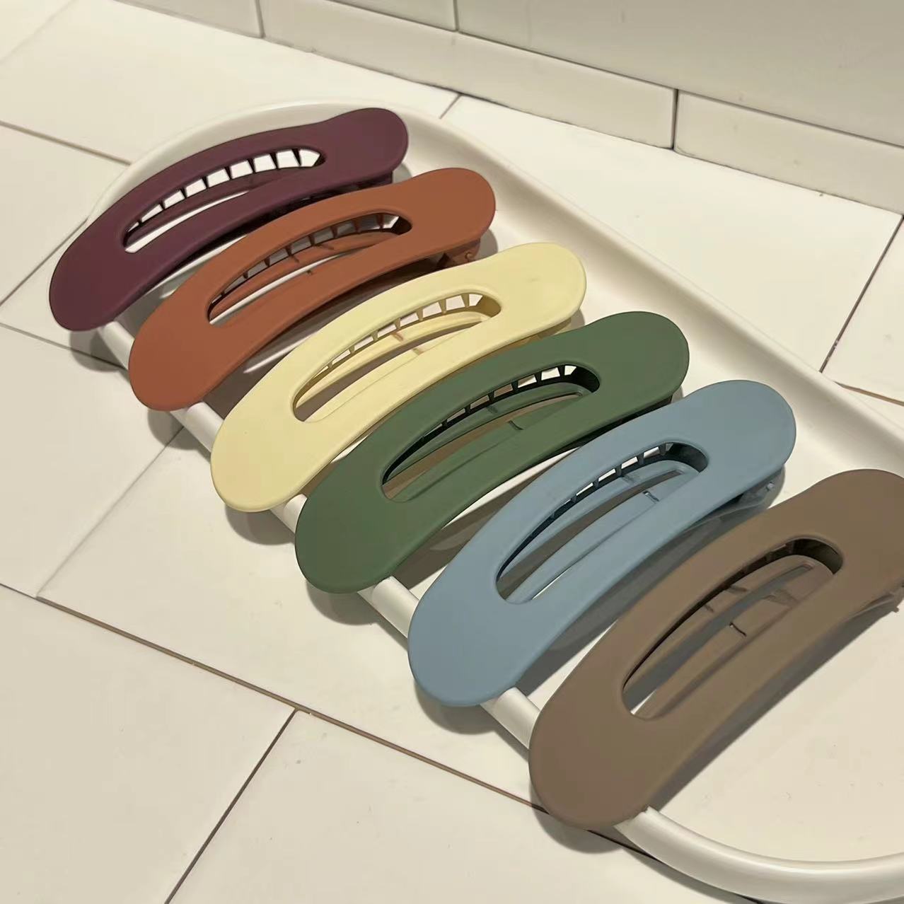 Wholesale solid color word clip Morandi color grab clip autumn and winter cute hair clip