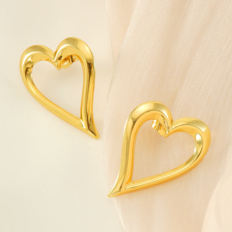 Wholesale plated 18K hollow heart earrings