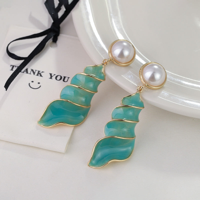 Wholesale Retro Exaggerated Pearl Oil Drop Conch Earrings