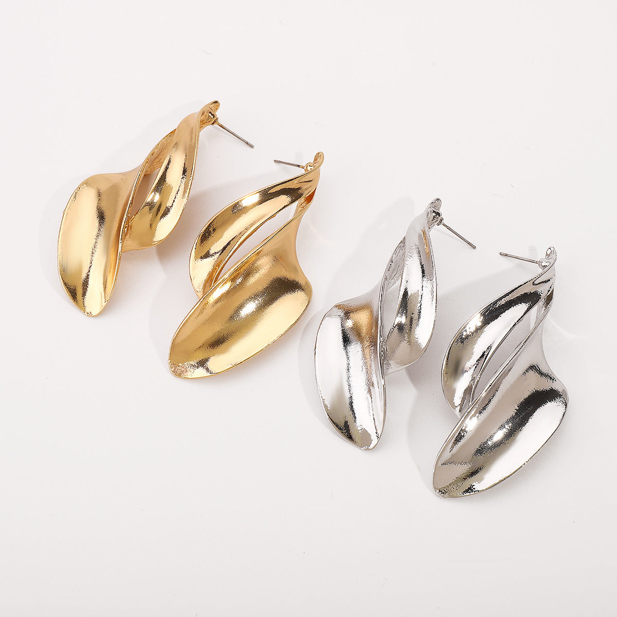 Wholesale Twisted Leaf Irregular Earrings