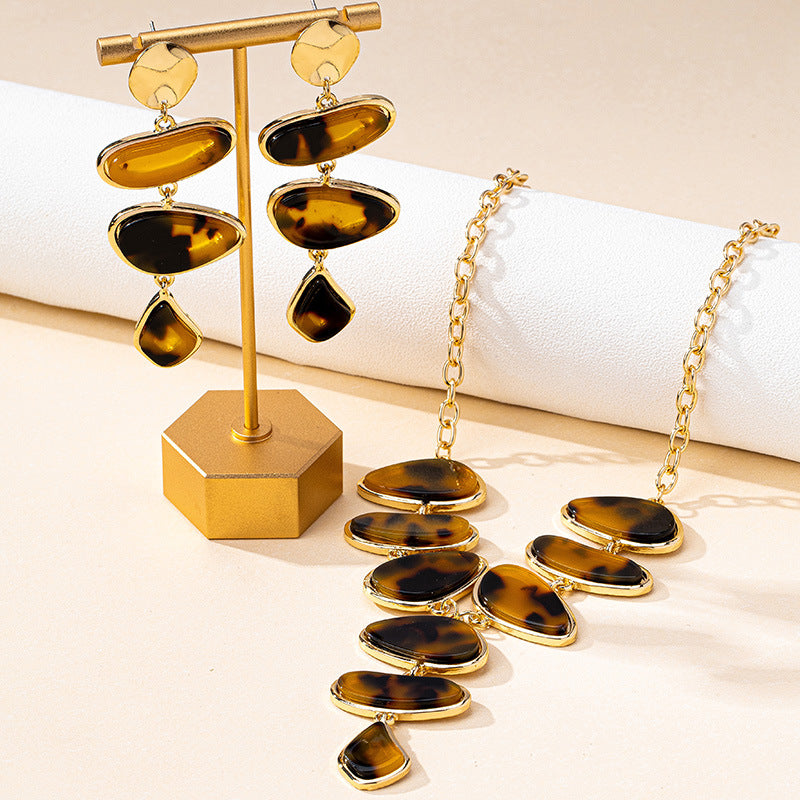 Wholesale Trendy Irregular Geometric Alloy Necklace And Earrings Set For Women Chic Jewelry Accessory For Daily Wear