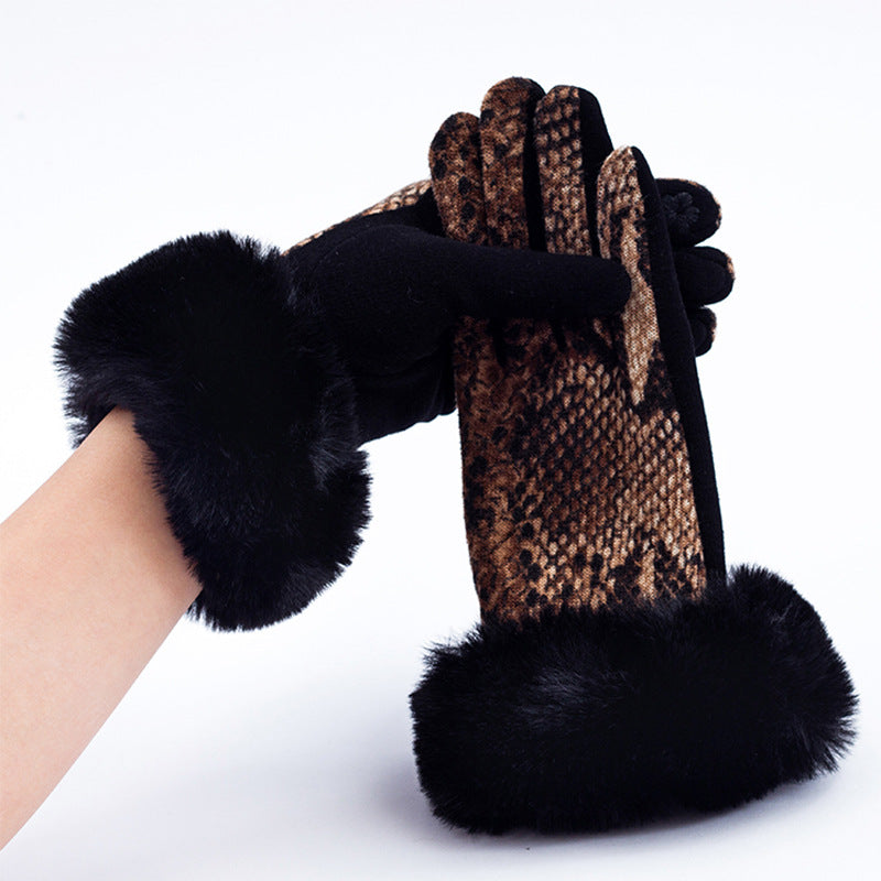 Wholesale Women's Winter Warmth Plush and Thick Cute Polyester Glove