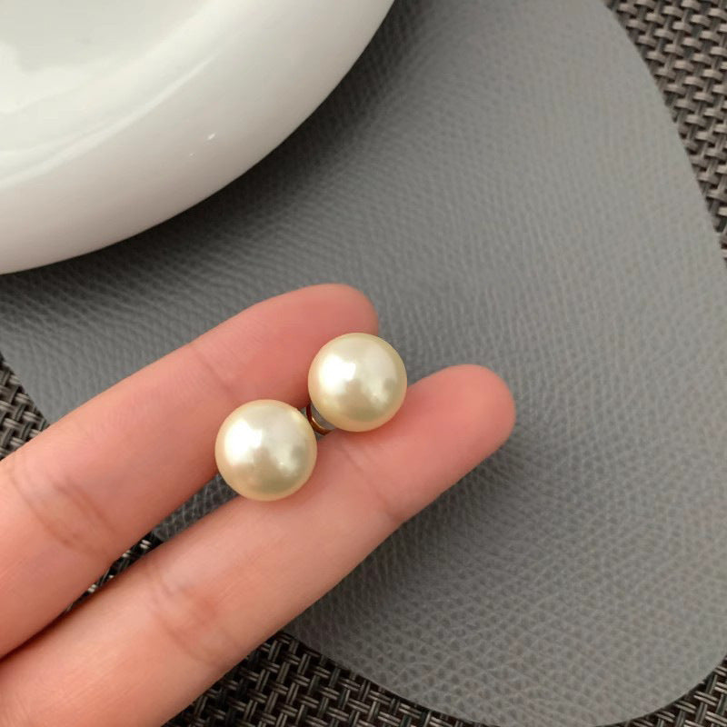 Wholesale 8-14mm milk white pearl round earrings