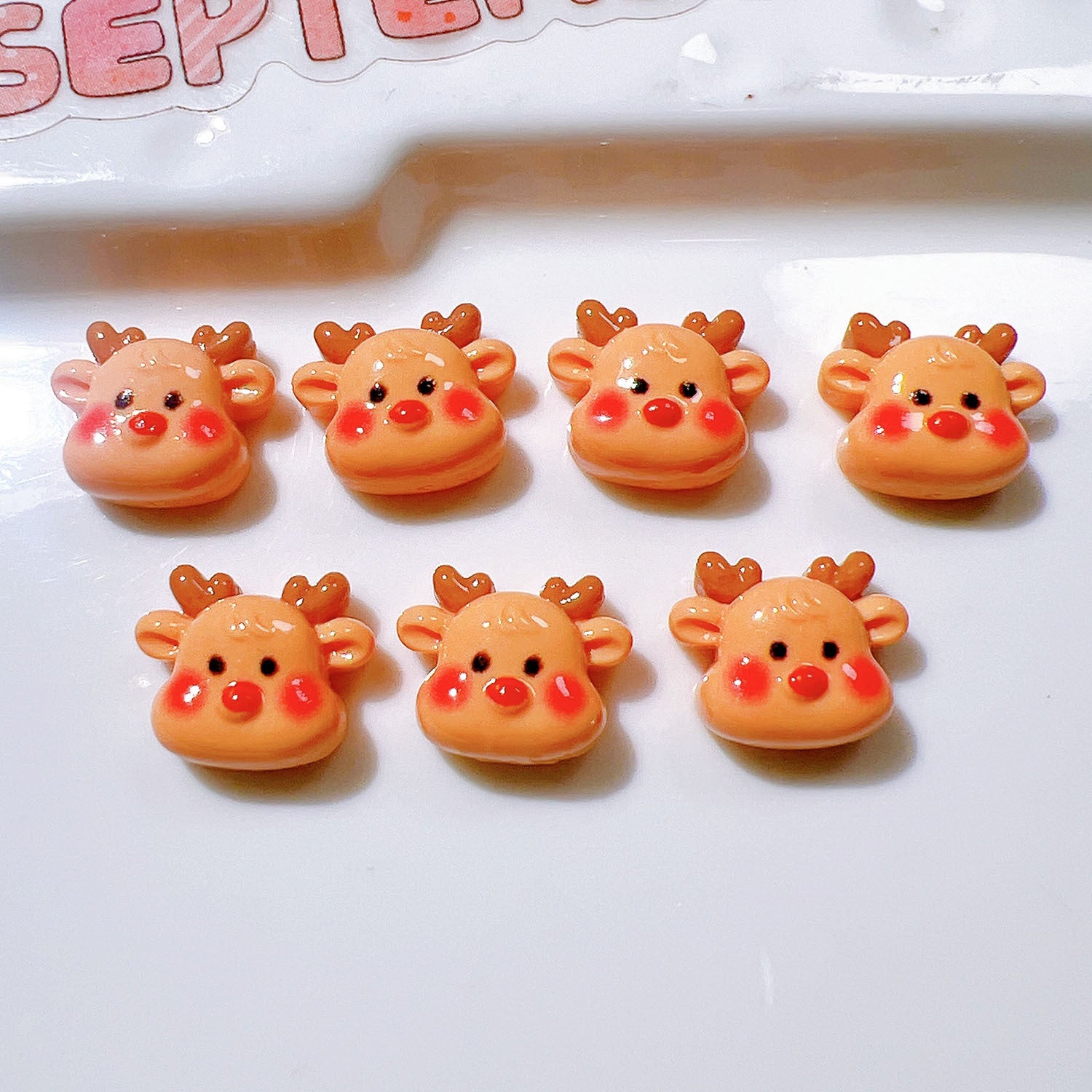 Wholesale 20pcs/pack Christmas resin accessories wholesale DIY handmade materials