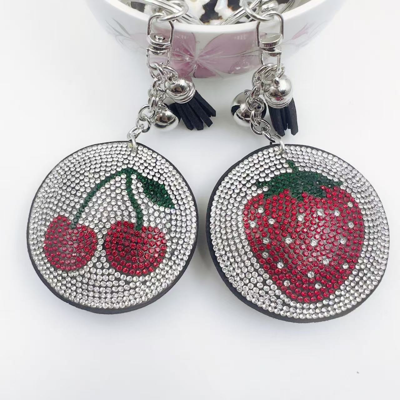 Wholesale Trendy Strawberry Design Rhinestone Keychain Decorative Bag Charm For Everyday Use