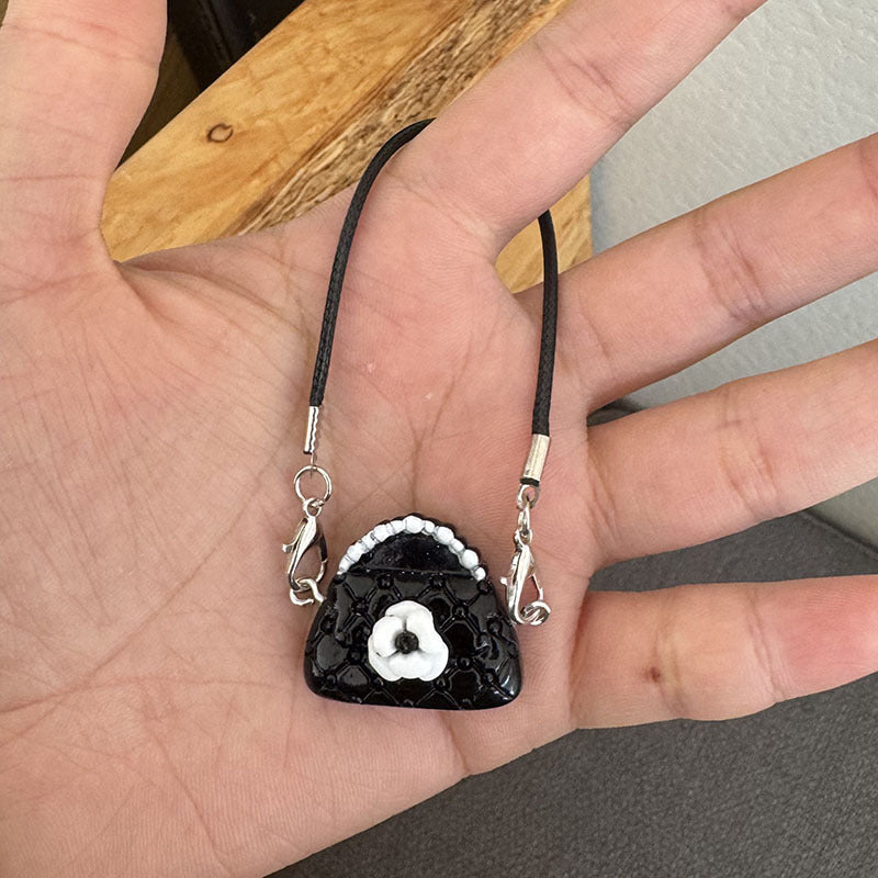 Wholesale Mini Model Camellia Black and White Bag Doll Accessories