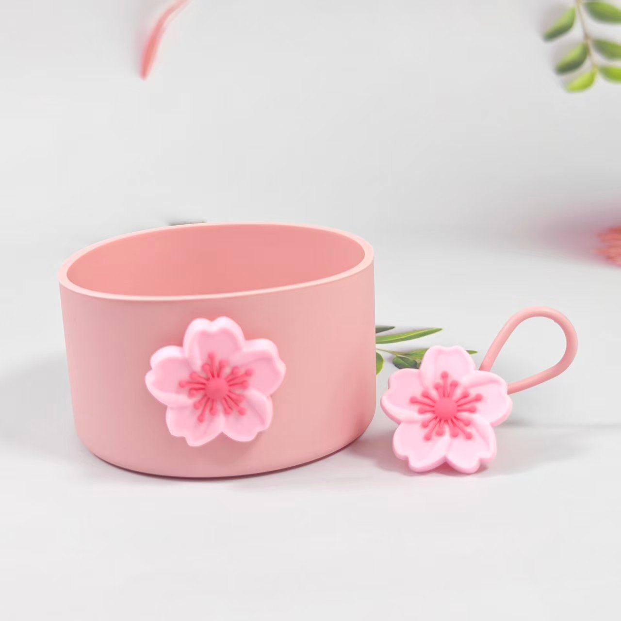 Wholesale Selling silicone insulated cup sleeves flower-decorated cup holders straw caps