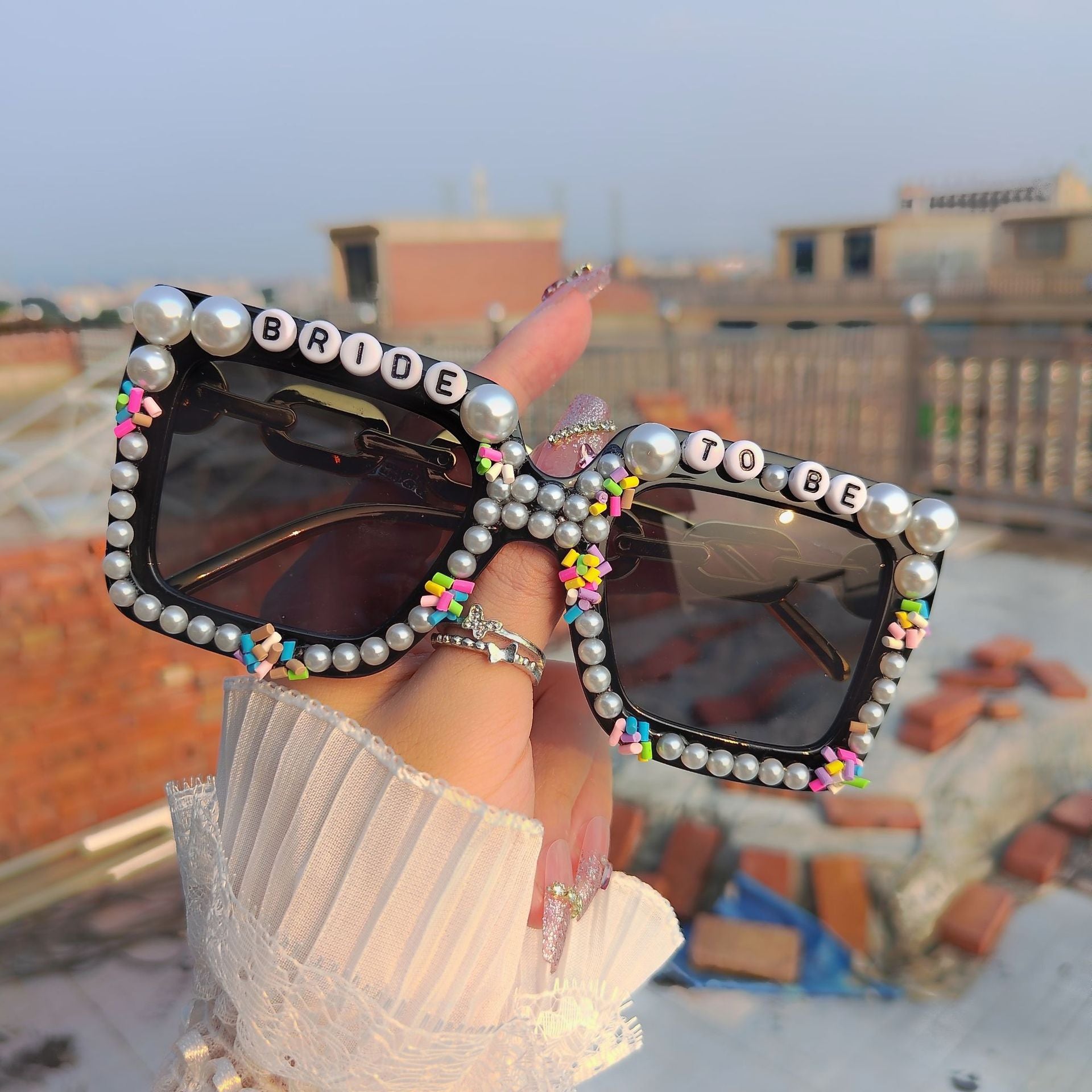 Wholesale Pearl Diamond Letter Bridal White Square Frame Sunglasses