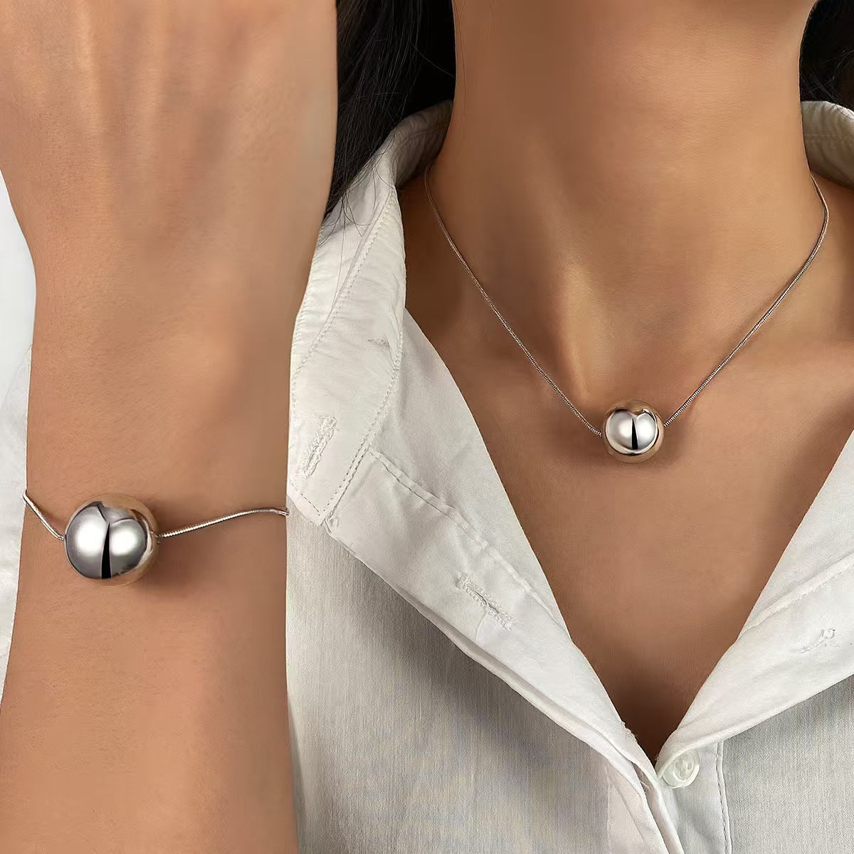 Wholesale Metal sphere choker Necklace Set