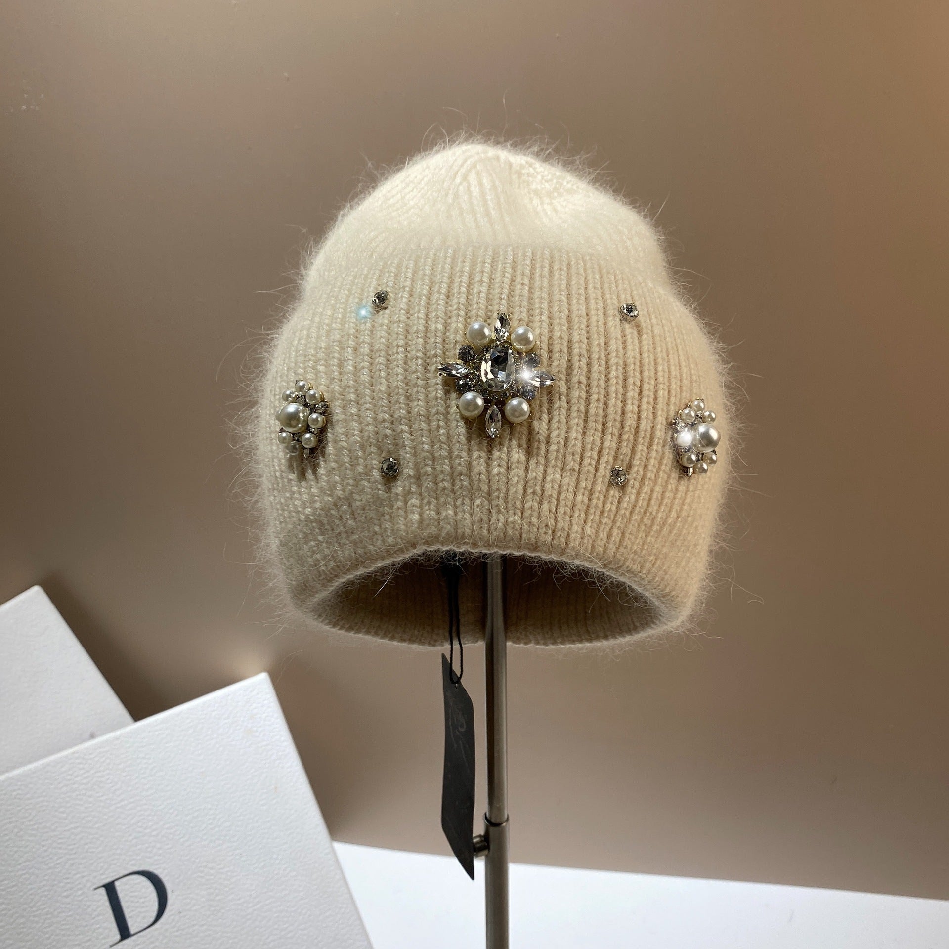 Wholesale Retro Rhinestone Rabbit Fur Warm Thick Plush Knitted Hat