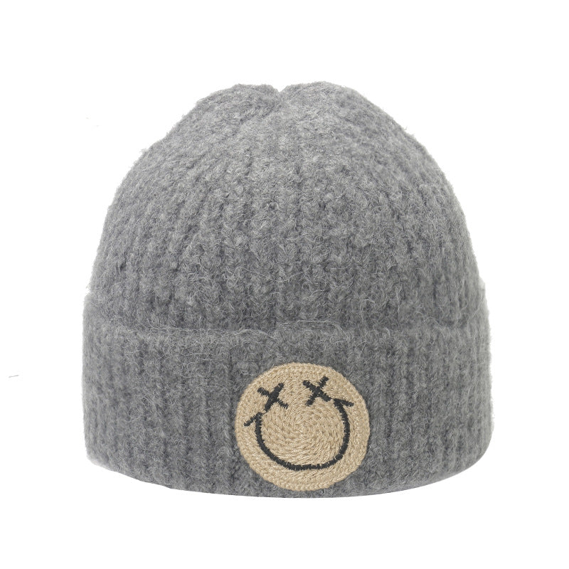 Wholesale Autumn and Winter Smiley Knitted Acrylic Beanie