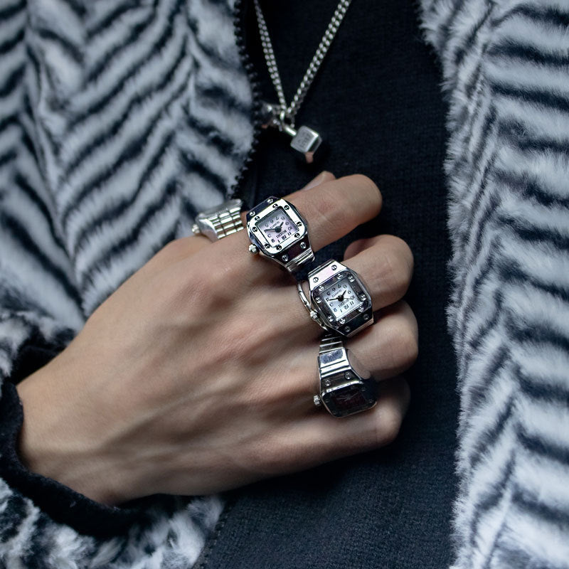 Wholesale [Ring watch] new hot creative alloy shell finger watch lovers foreign trade new men and women manufacturers direct batch