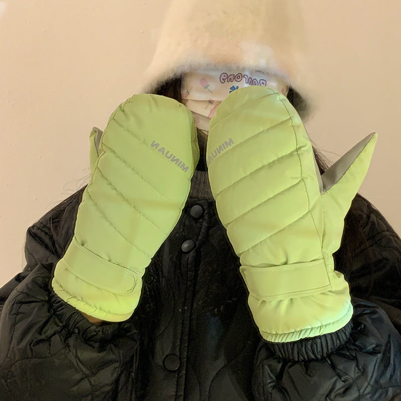 Wholesale Plush Cycling Cold and Windproof Winter Thickened Skiing Gloves for Cycling