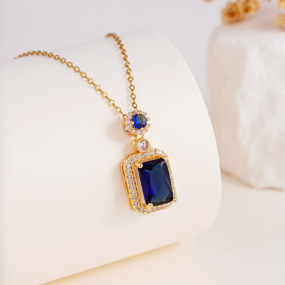 Wholesale Necklace Women' s Perfume Bottle Pendant Stainless Steel Clavicle Necklace