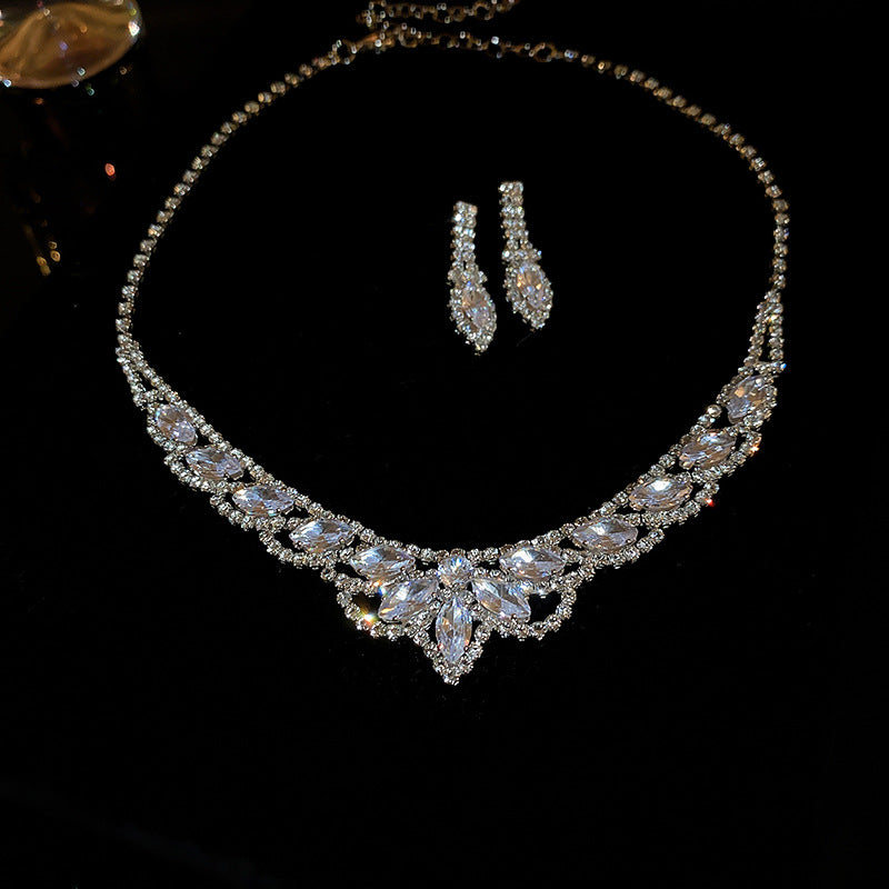 Wholesale Heavy Diamond Drop U-Shaped Tassel Earrings and Necklace Two-Piece Set