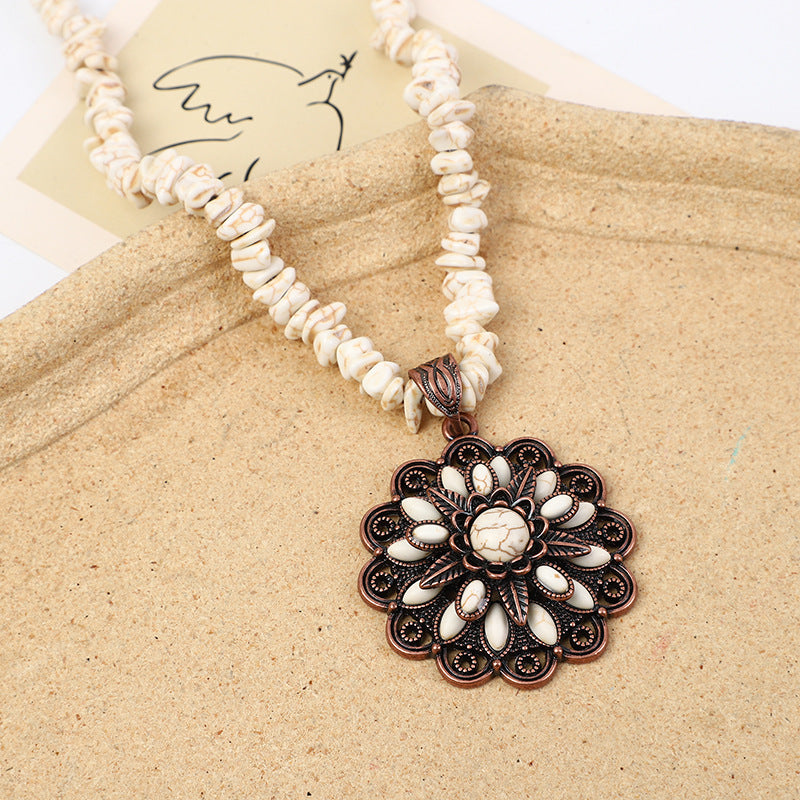 Wholesale Heavy-duty antique silver turquoise exaggerated earrings and necklace set