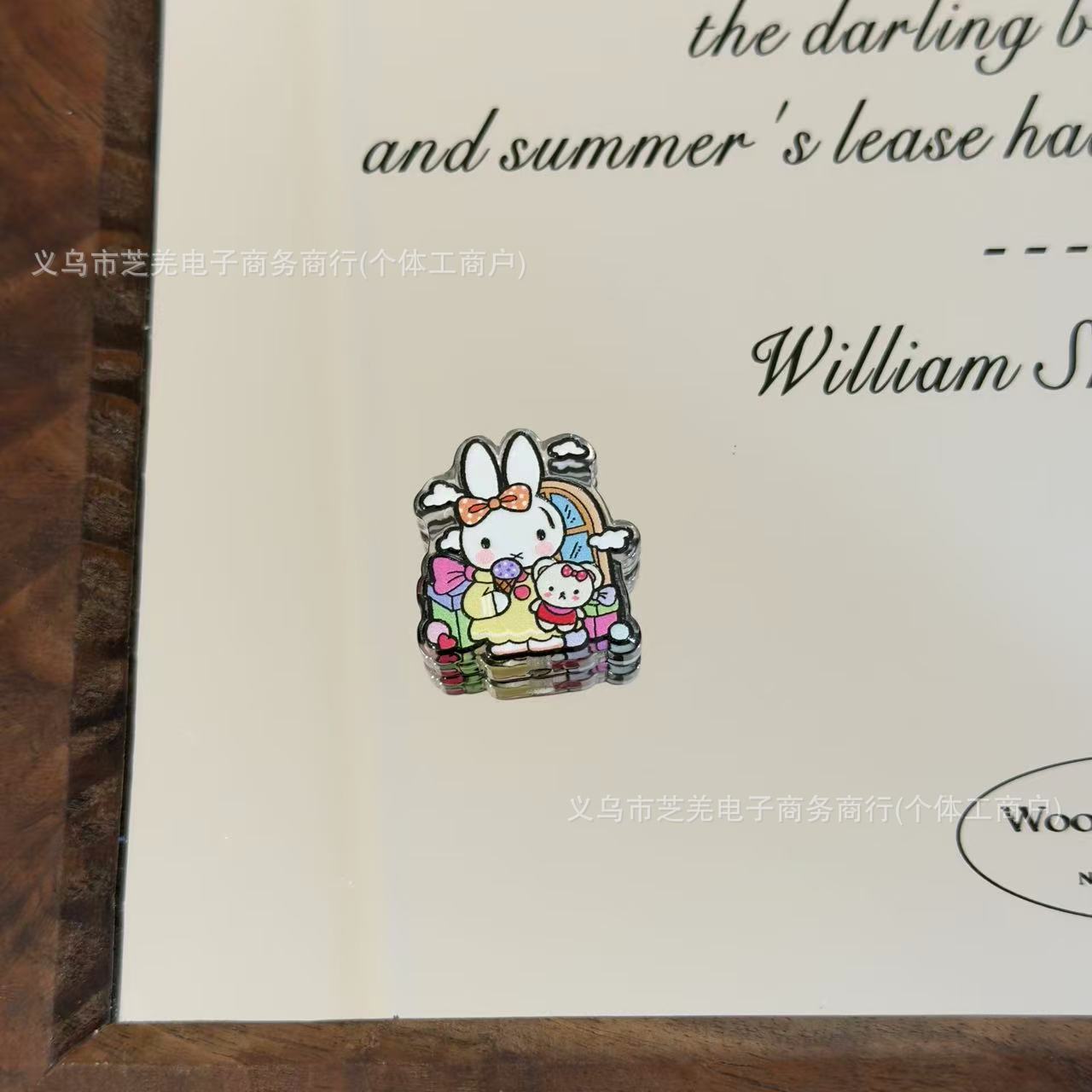 Wholesale 10pcs embossed house playing cartoon rabbit acrylic beads OLY Exclusive