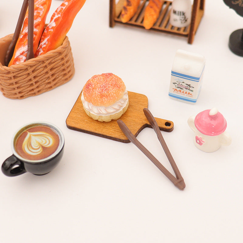 Wholesale Miniature food toy simulation bread tray kitchen prop Doll Accessories