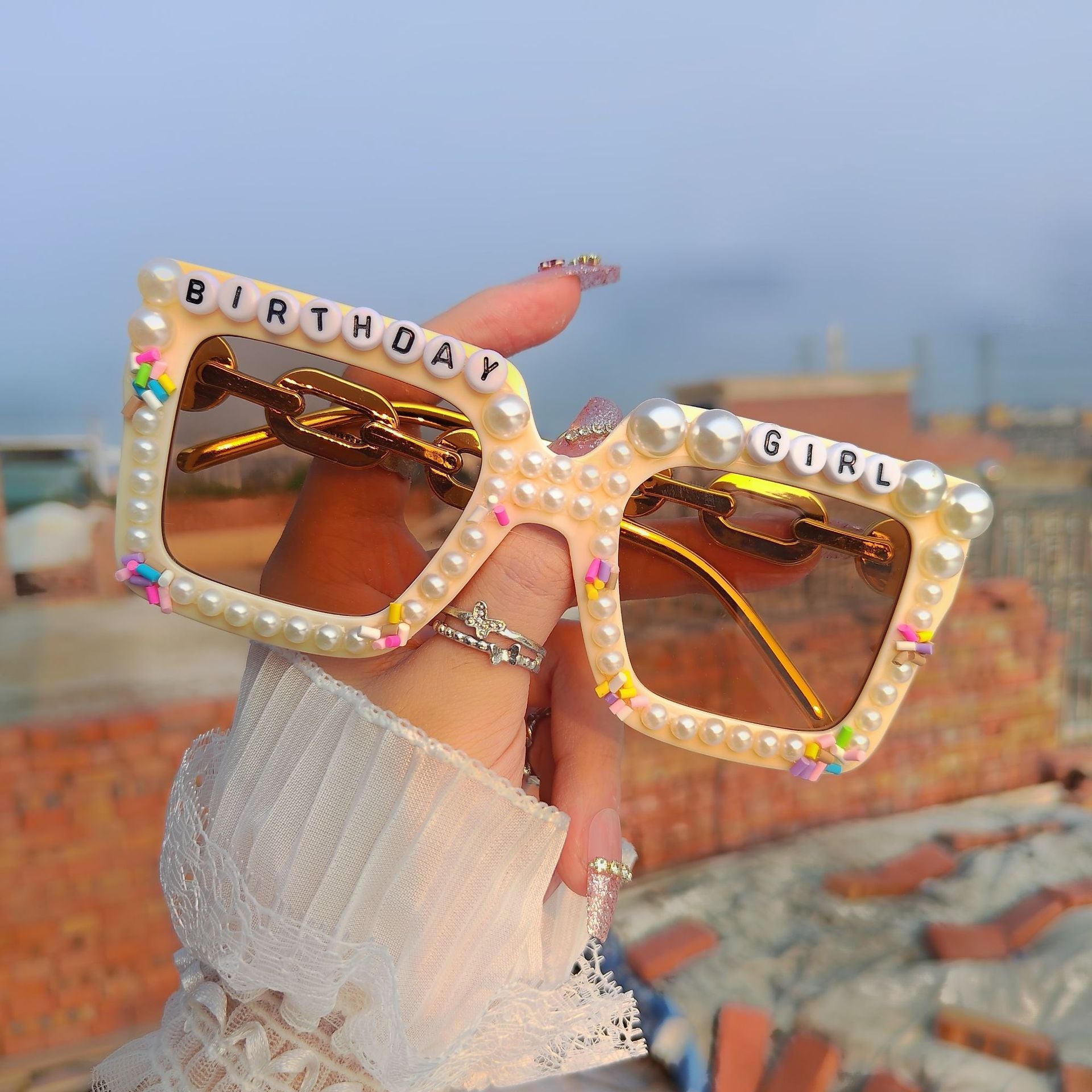 Wholesale Pearl Diamond Letter Bridal White Square Frame Sunglasses